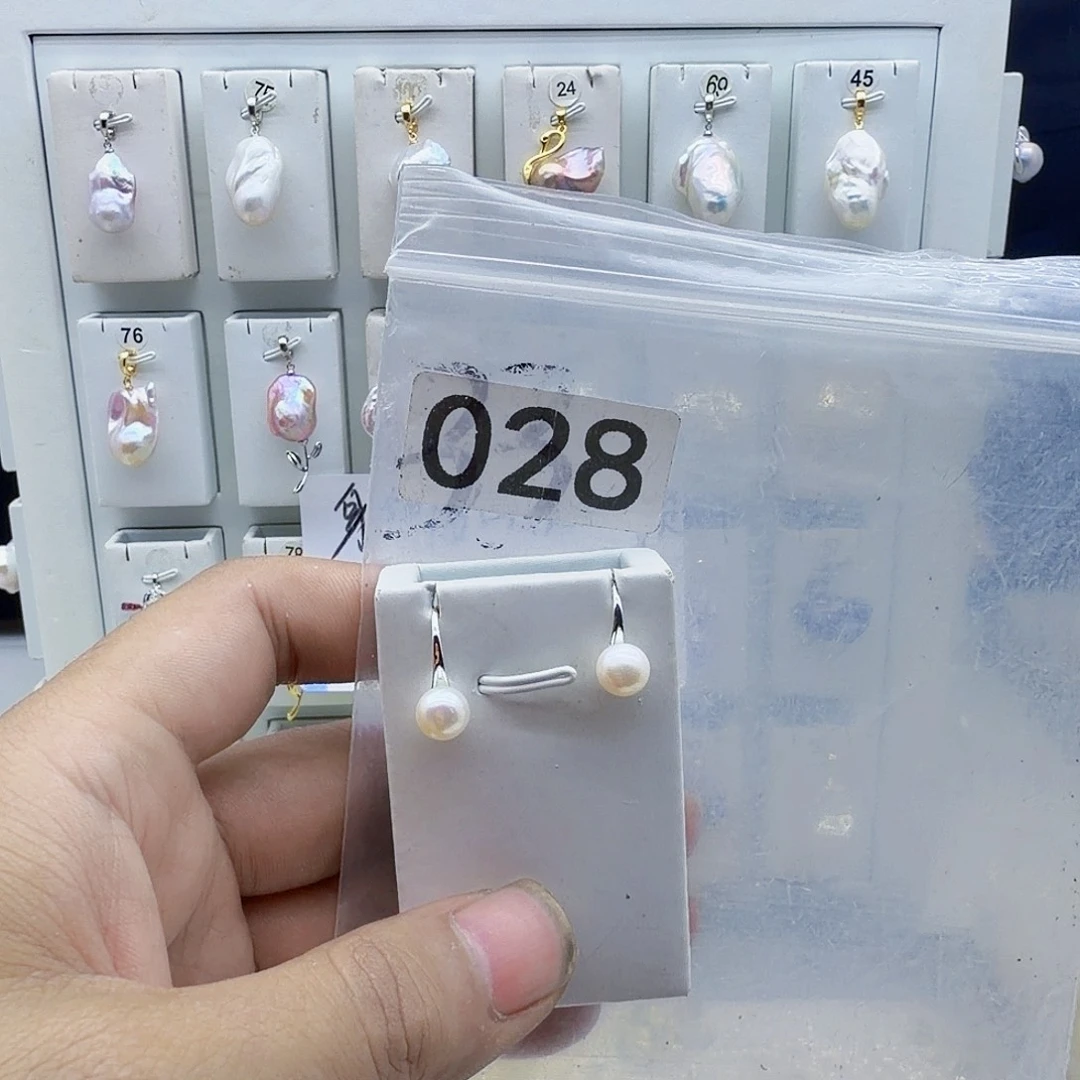 颈饰钛钢淡水珍珠