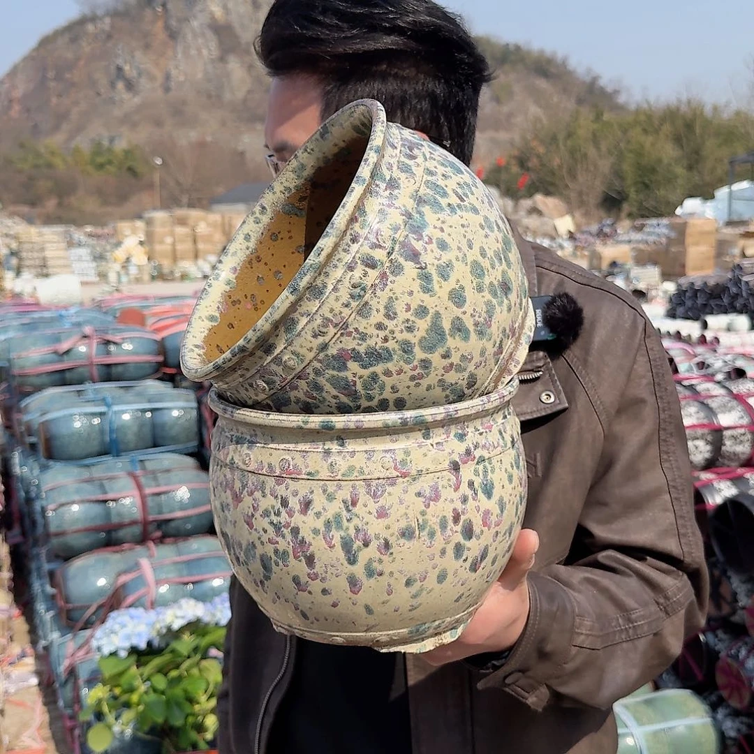 紫砂花盆口21高17（两个彩色胖子有色差