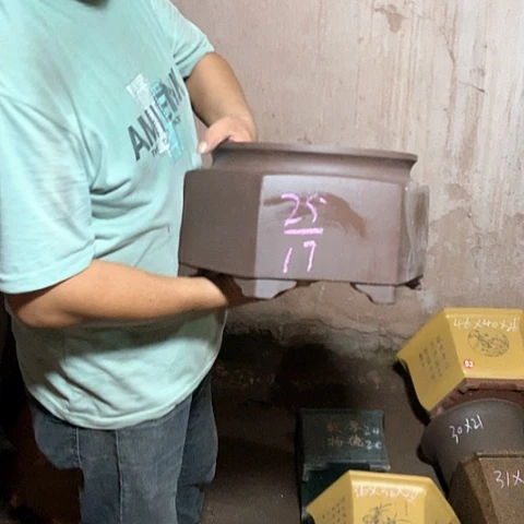 紫砂花盆手工艺品