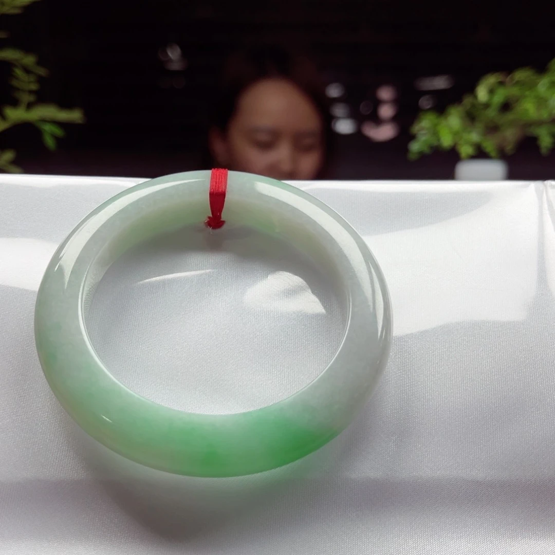 翡翠手镯（开口镯）未镶嵌