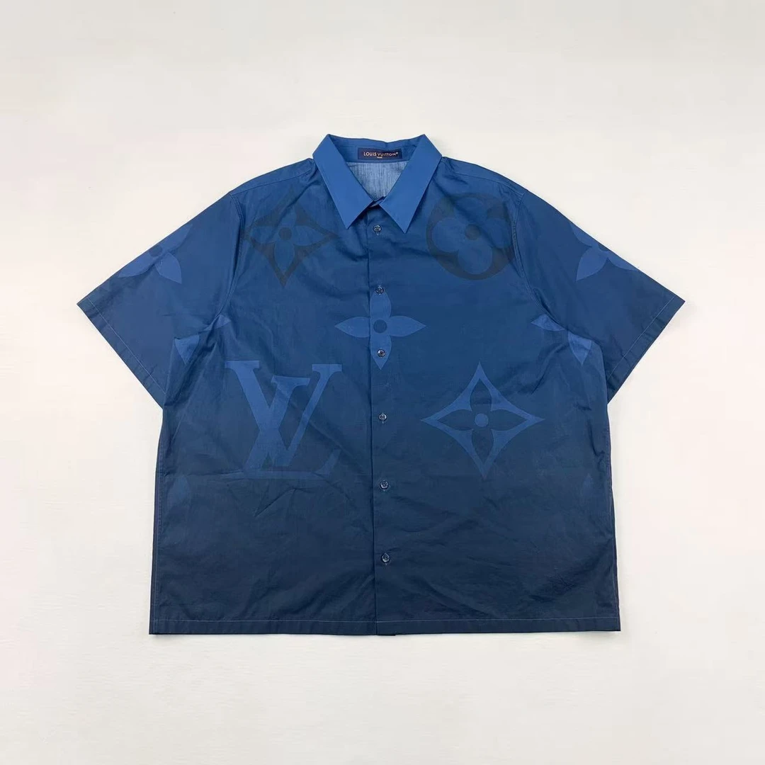 未使用 LouisVuitton/路易威登 渐变印花图案短袖衬衫 5L码 B4696