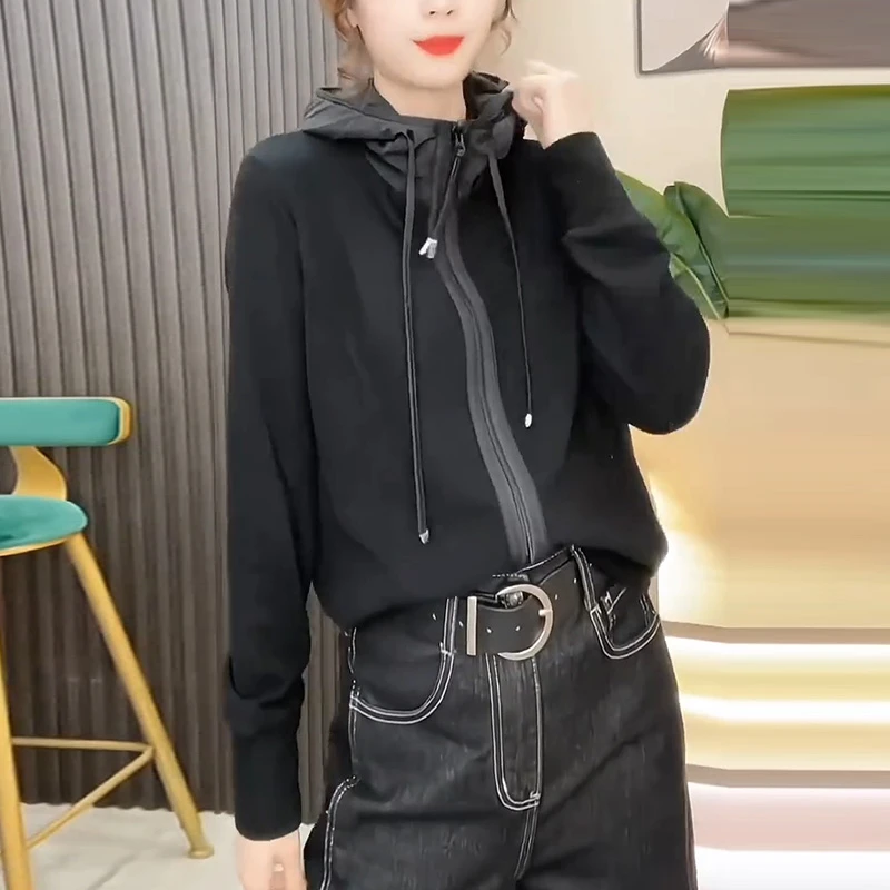 春季新款休闲女装设计感洋气拼接连帽拉链长袖卫衣宽松显瘦上衣潮