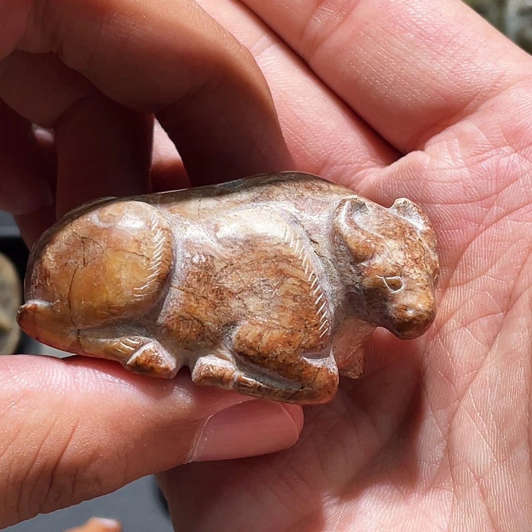 和田玉（糖玉）未镶嵌颈饰已*置