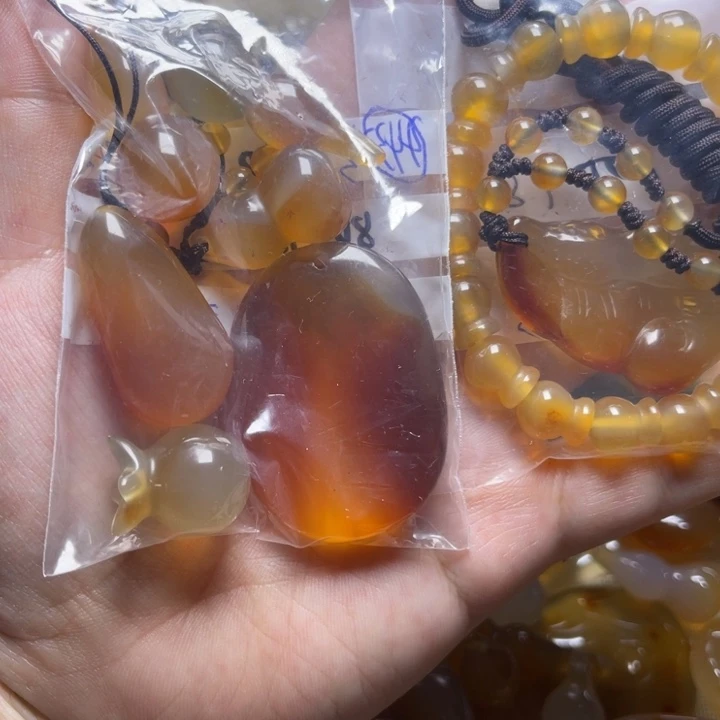 玛瑙/玉髓颈饰未镶嵌c****04433