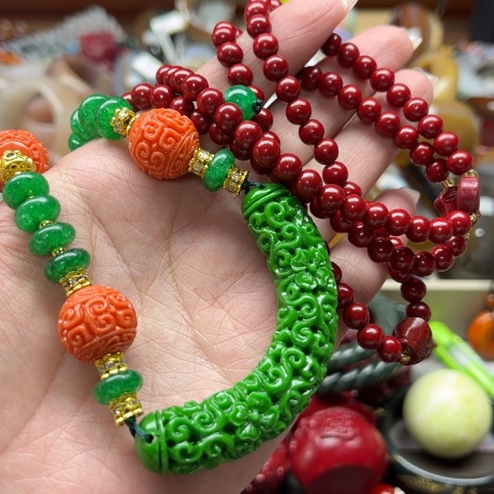 石英质玉颈饰未镶嵌