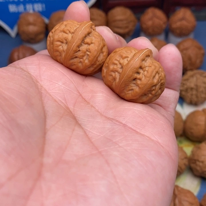 文玩核桃把件玉石方尊