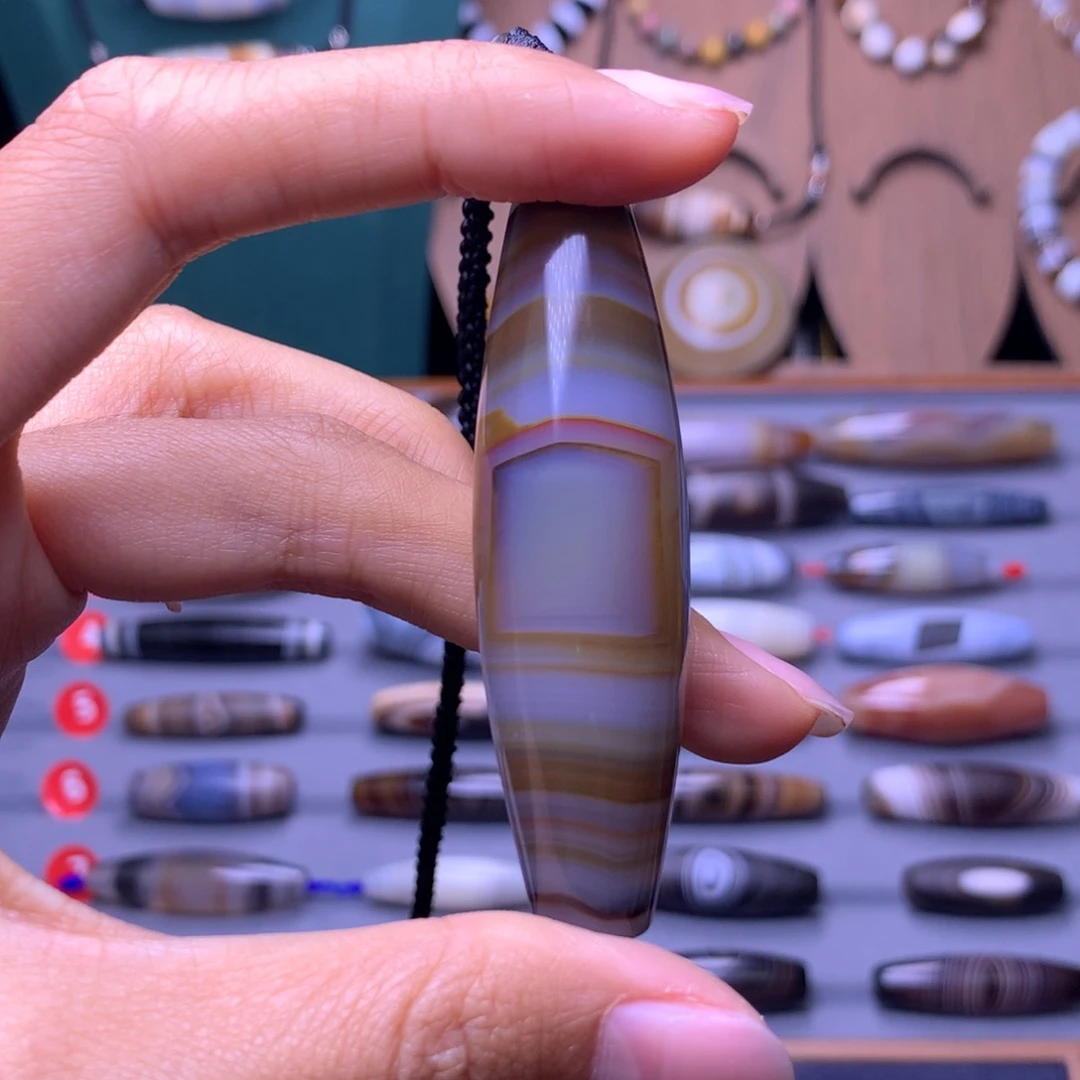 未镶嵌颈饰玛瑙/玉髓扎**珠