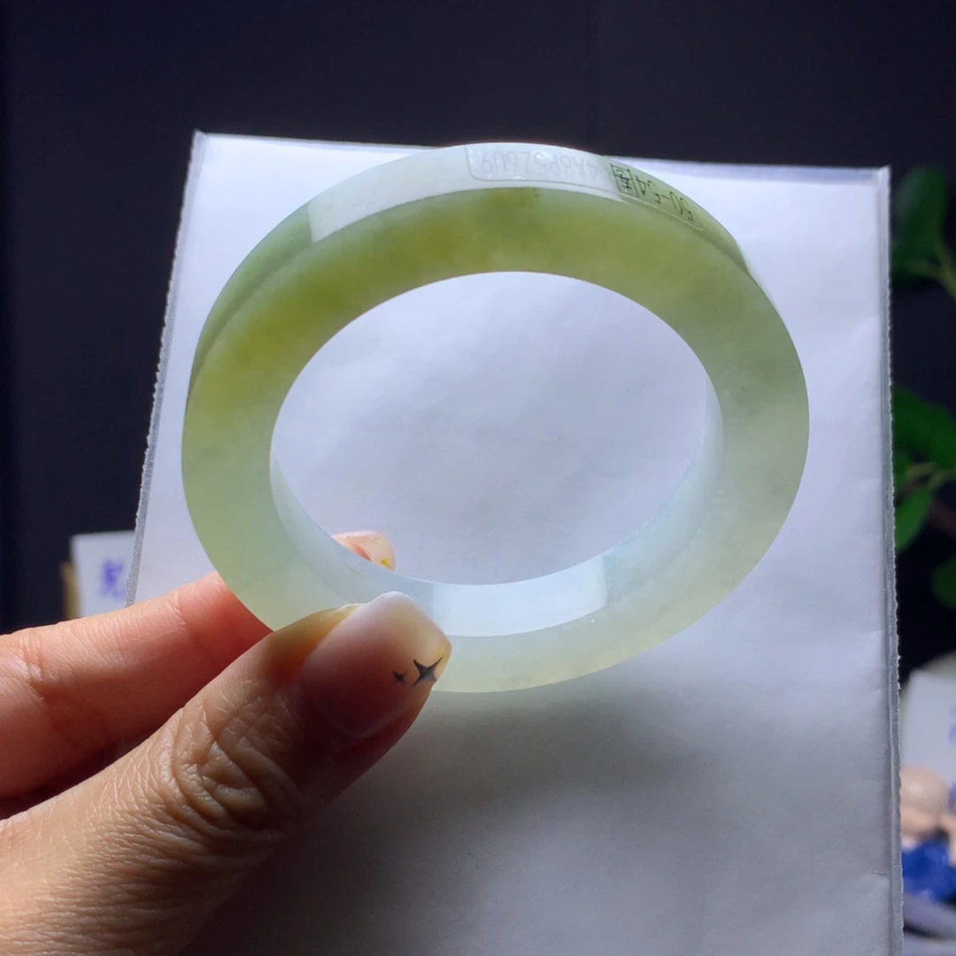 定制翡翠未镶嵌翡翠手镯纹裂50..55