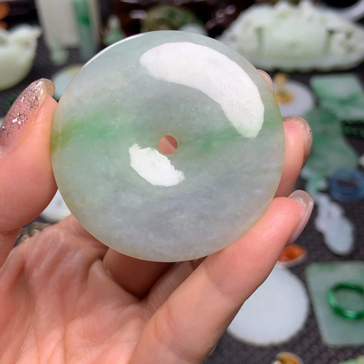 未镶嵌挂件翡翠清