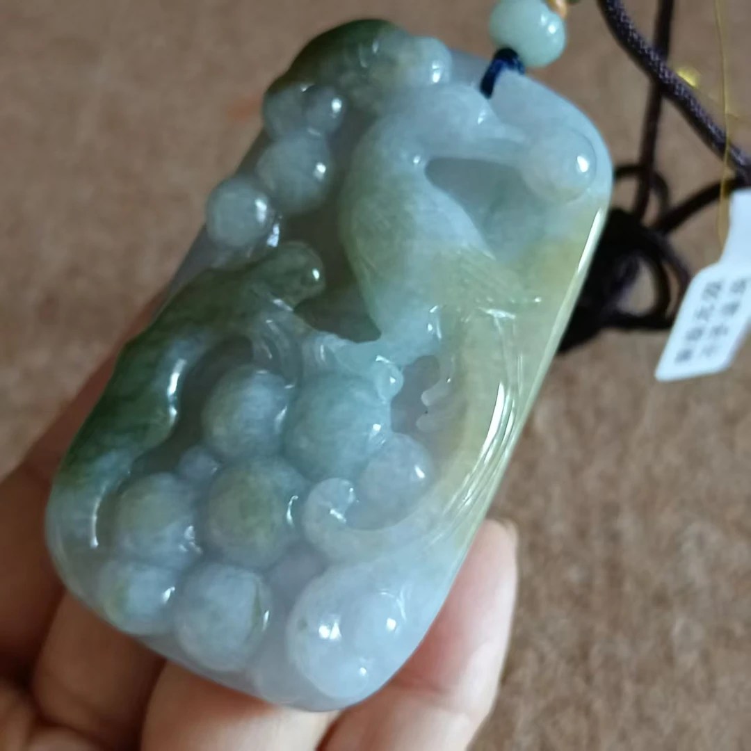 天然A货缅甸翡翠吊坠春彩冰紫喜鹊牌72.7*41.5*10.5mm玉石玉挂件