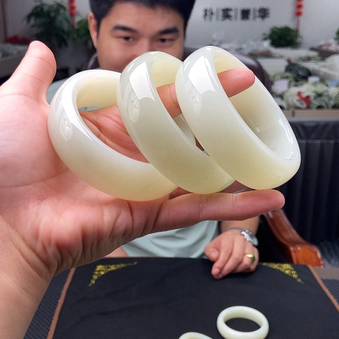 和田玉手镯未镶嵌56-64颜色多样性发拍一发一