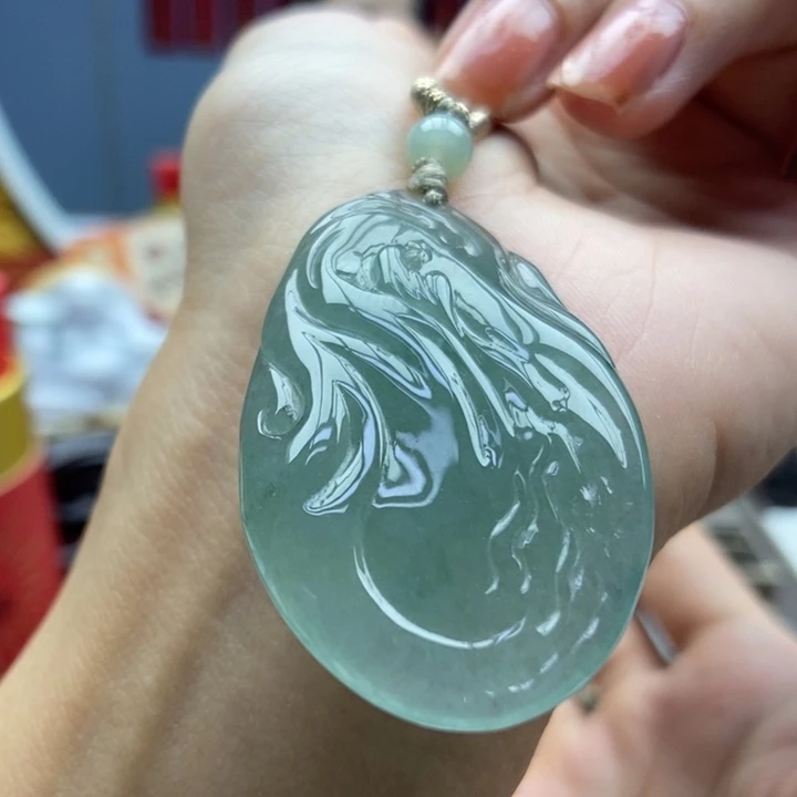翡翠未镶嵌颈饰吊坠52