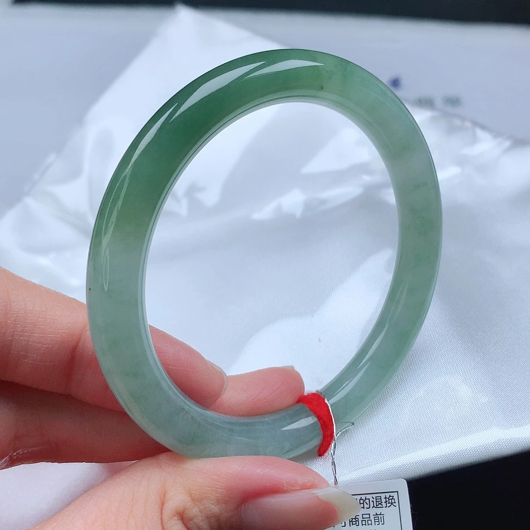 翡翠手镯（圆镯）未镶嵌微***影53➕圆