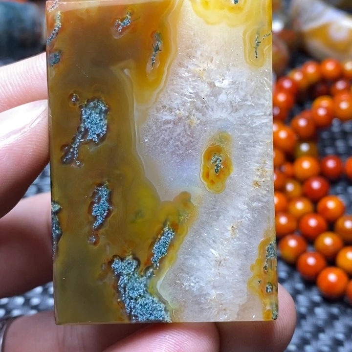 玛瑙/玉髓颈饰未镶嵌