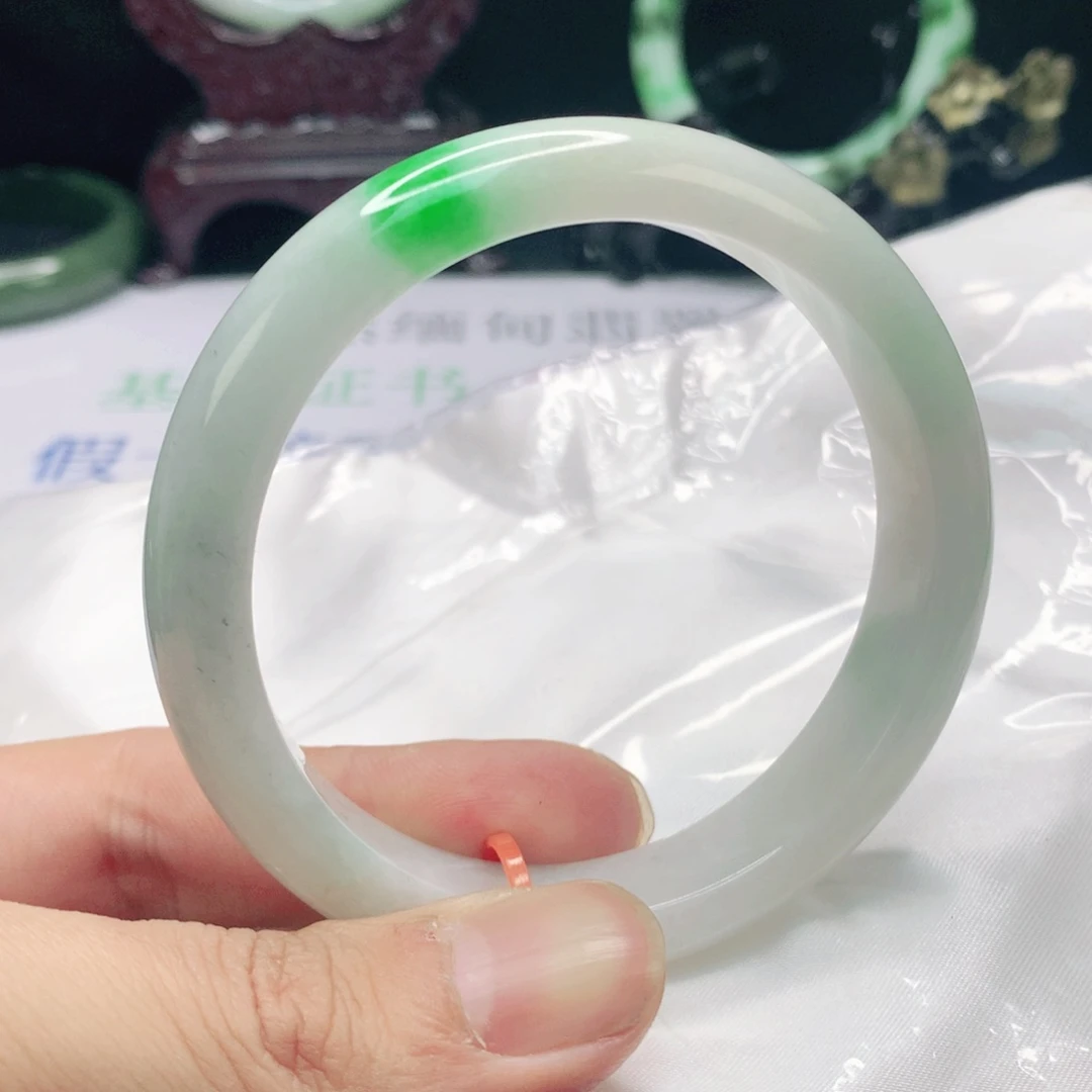 翡翠手镯未镶嵌59 圈天然缅甸翡翠A货翡翠时尚女款手镯