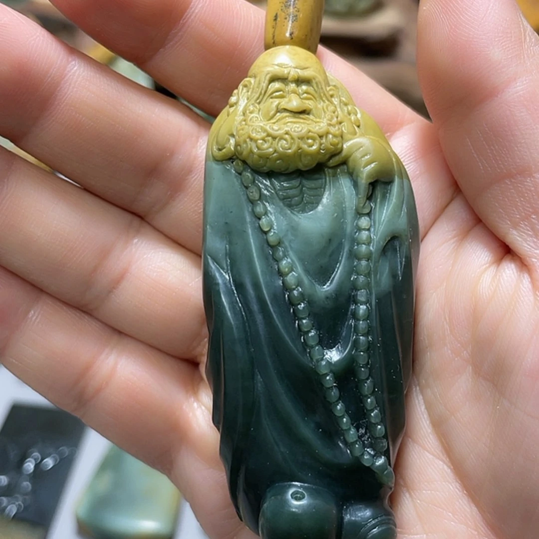 【闪购商品】岫岩河磨玉（透闪石质玉）把件未镶嵌胡***?