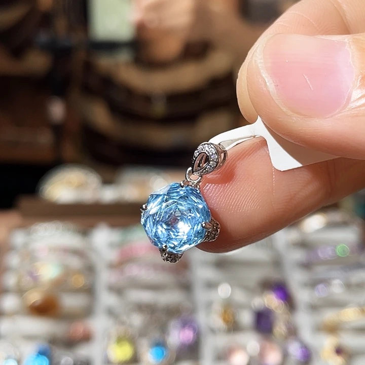 托帕石吊坠(不含链)银S925镶嵌千禧玫瑰切