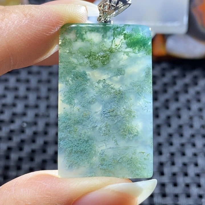 未镶嵌颈饰玛瑙/玉髓手*人