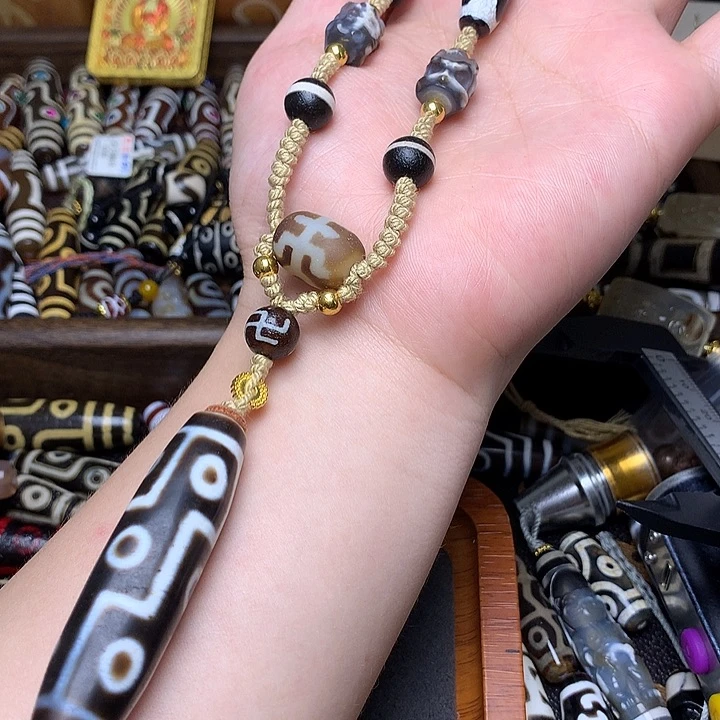 玛瑙/玉髓发1条未镶嵌