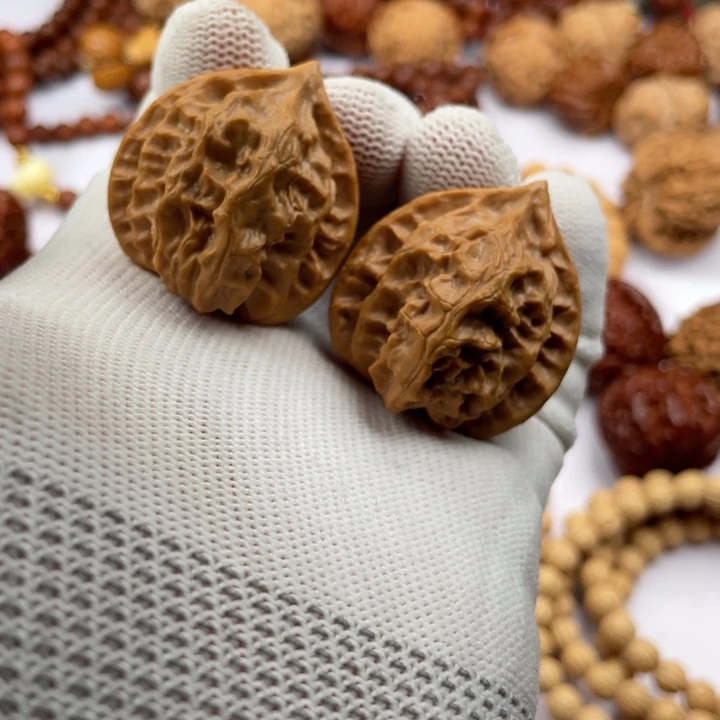 吊坠文玩核桃文玩核桃