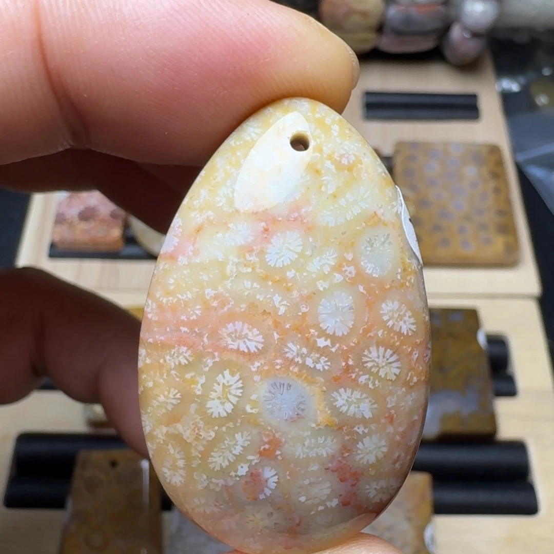 硅化玉未镶嵌纯天然色有机玉石保真色
