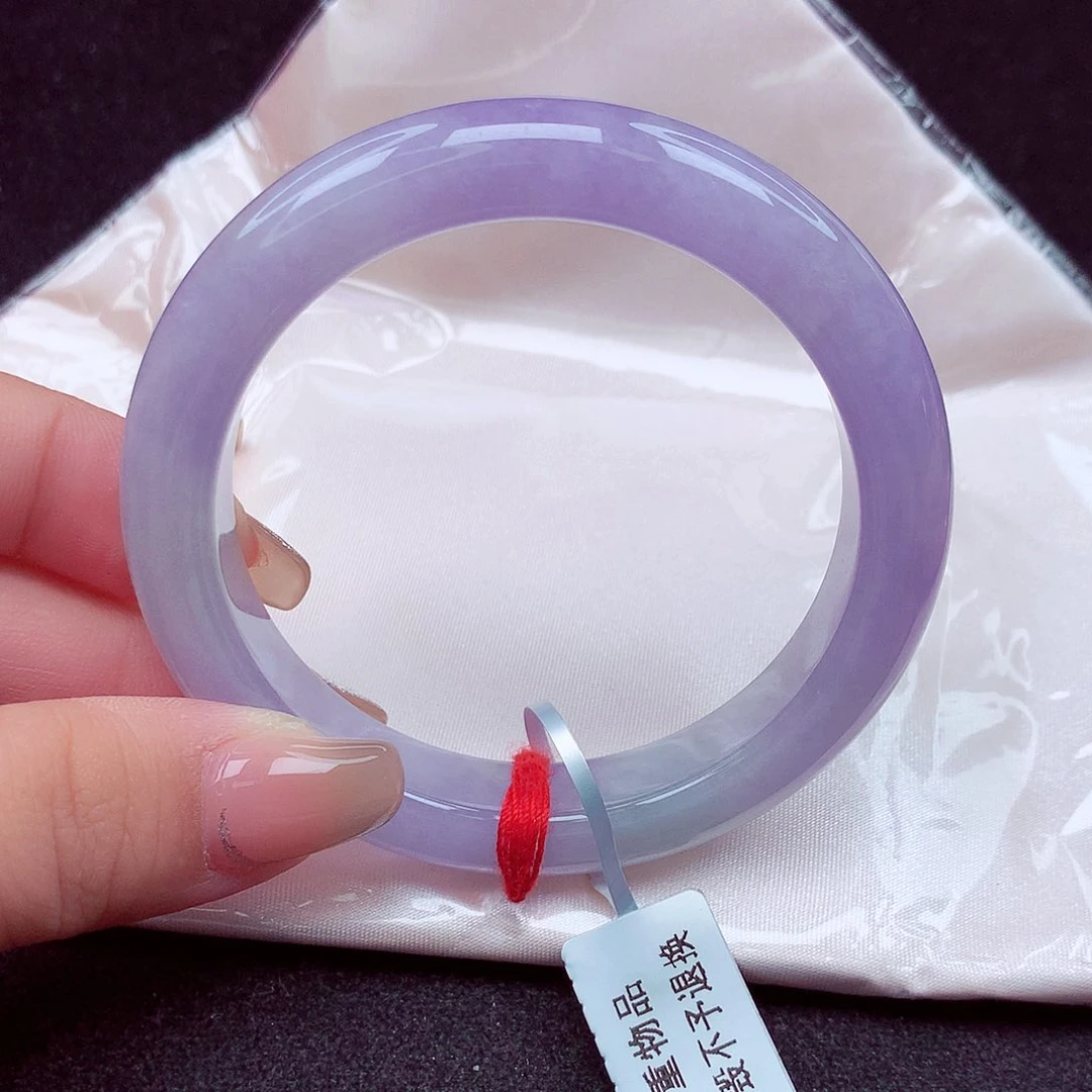 翡翠手镯未镶嵌天然缅甸