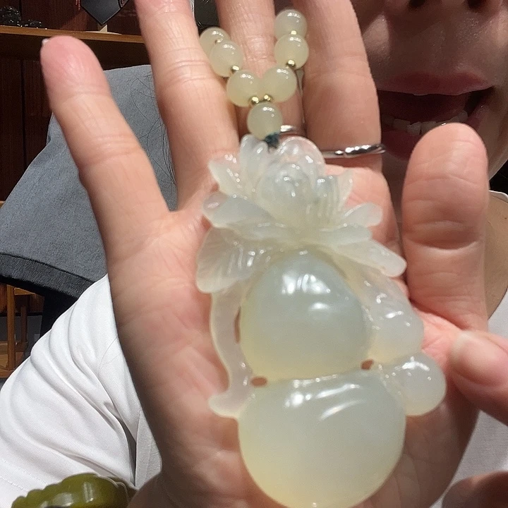 未镶嵌岫玉毛衣链