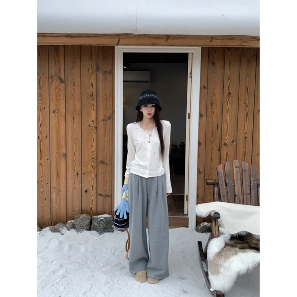 赵小小【纯纯欲动】8717 秋季镶钻蕾丝显瘦长袖气质修身针织上衣女