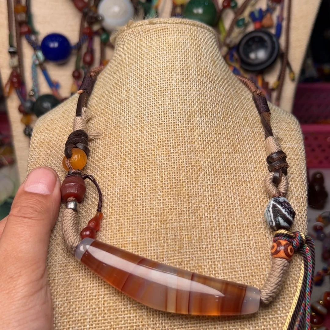 玛瑙/玉髓颈饰未镶嵌