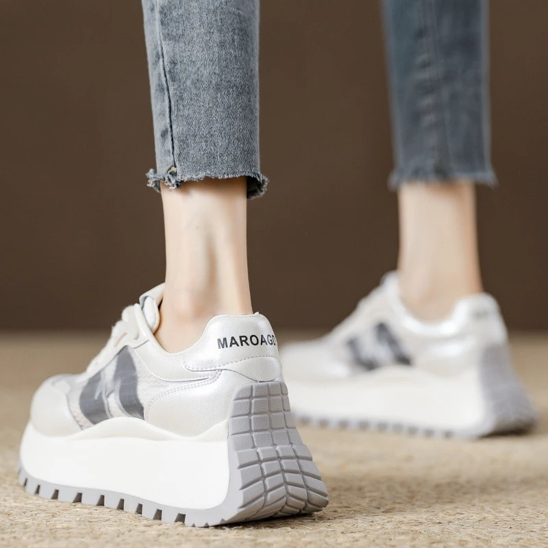 厚底增高小蛮腰阿甘鞋女2025夏季新款超火显脚小休闲运动老爹鞋子