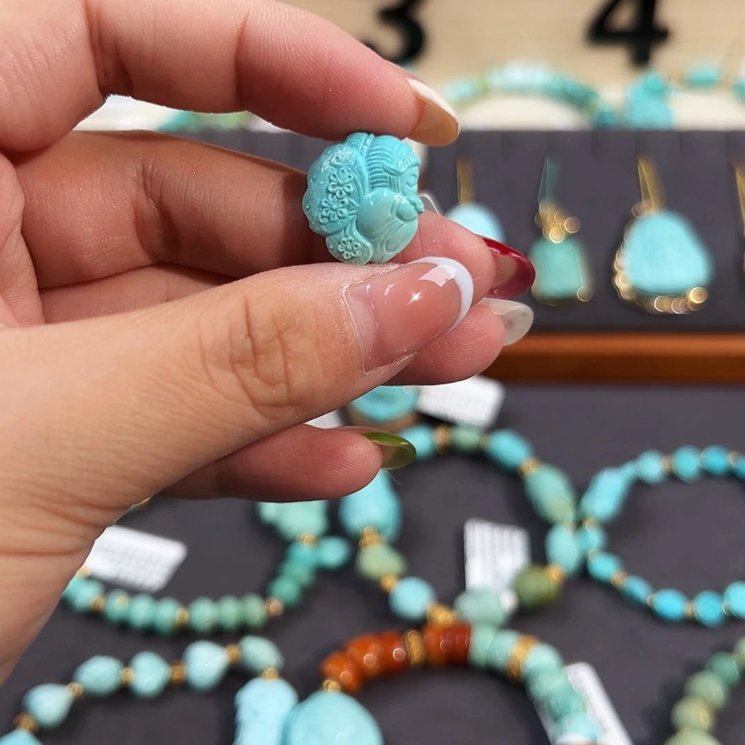 未镶嵌绿松石把件蝴蝶女孩配饰