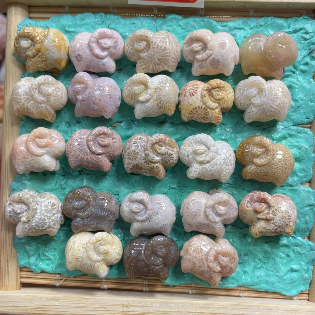 硅化玉未镶嵌颈饰小羊40米1个