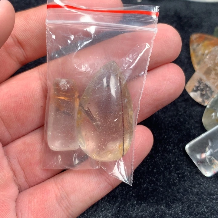 灵***水晶吊坠(不含链)未镶嵌