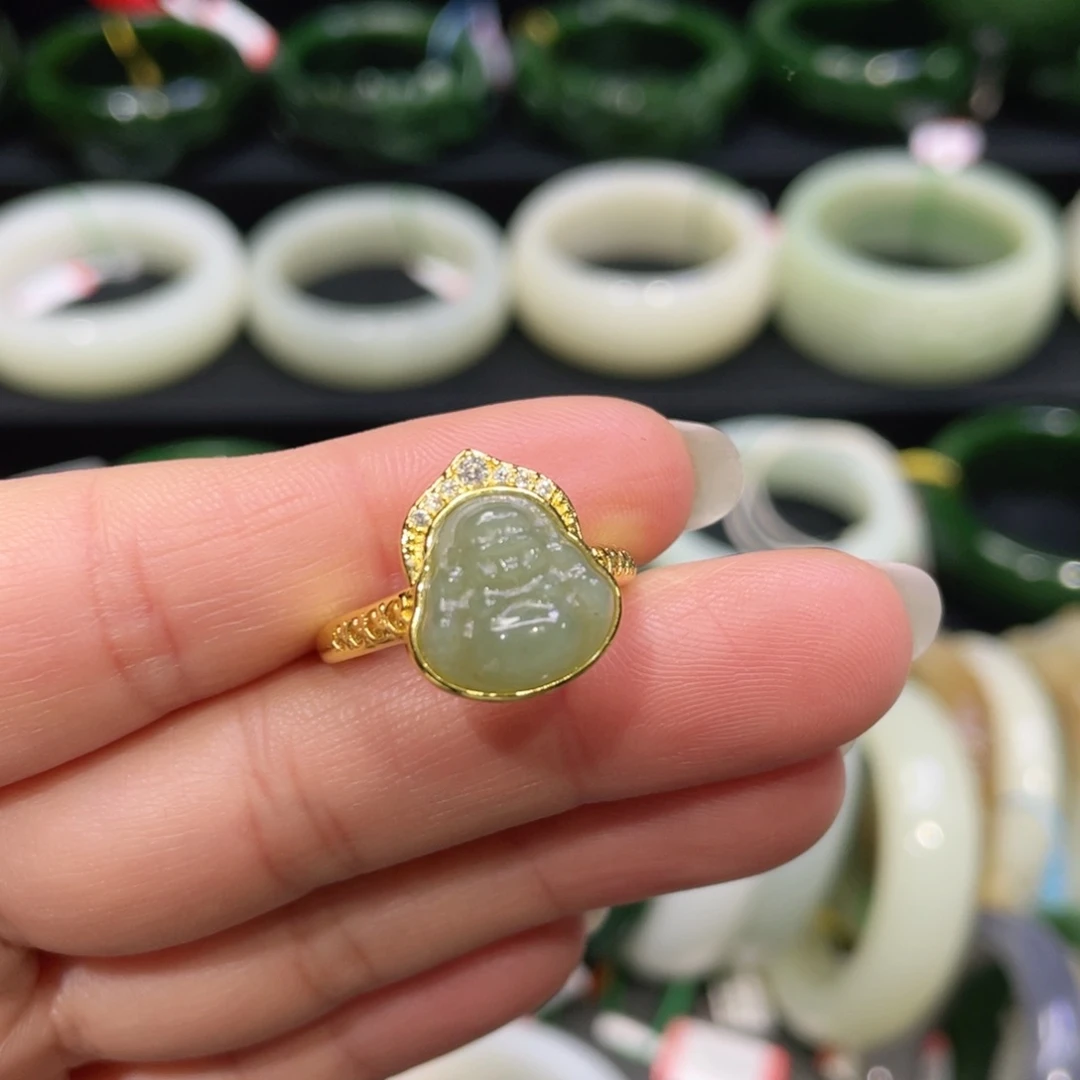 未镶嵌戒指和田玉