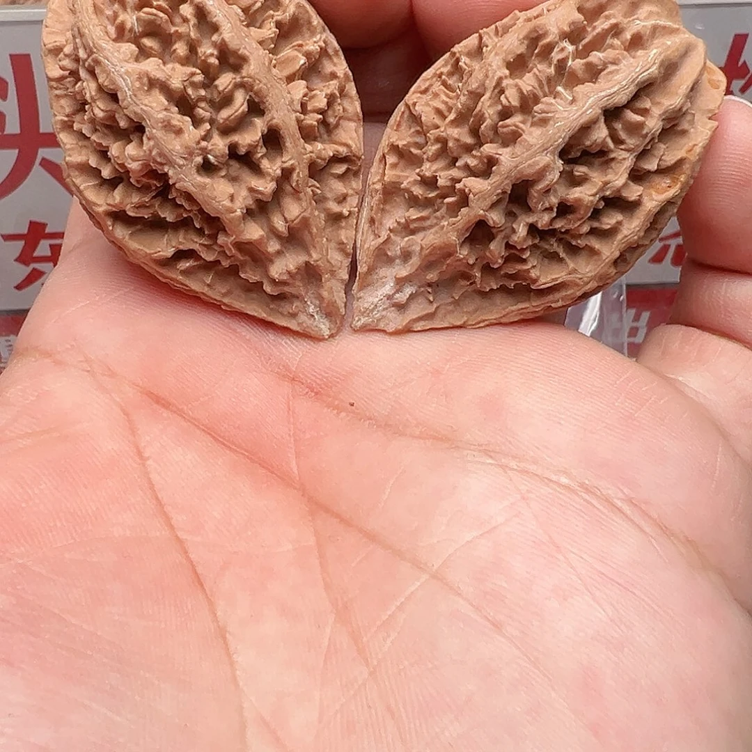 吊坠文玩核桃凤羽体验