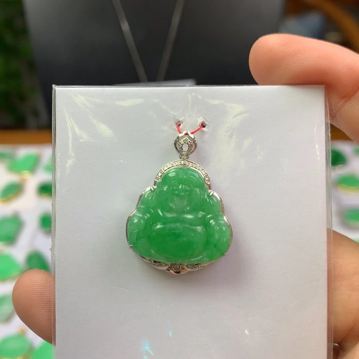 颈饰18K金镶嵌翡翠翡翠吊坠