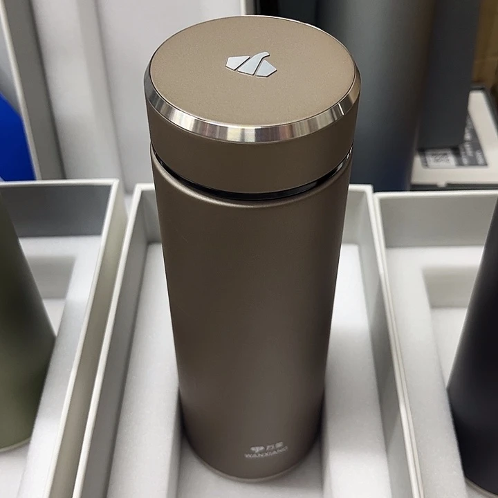 万象保温杯H136-550褐色