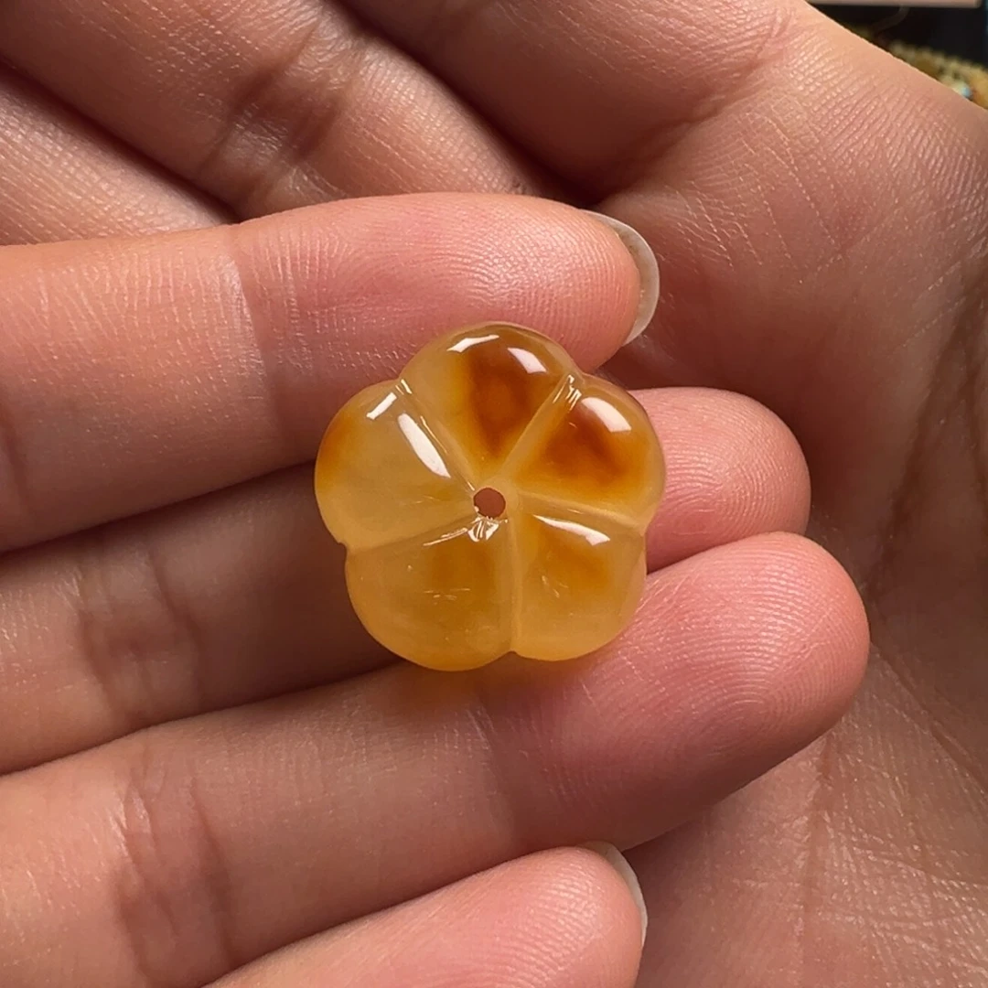 蜜蜡颈饰未镶嵌五瓣花