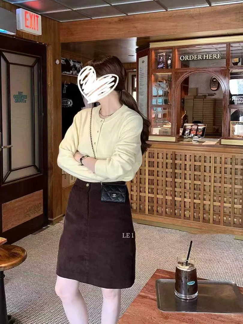 甜粿妹妹咖色灯芯绒a字裙女秋冬高腰显瘦半身中裙百搭加长