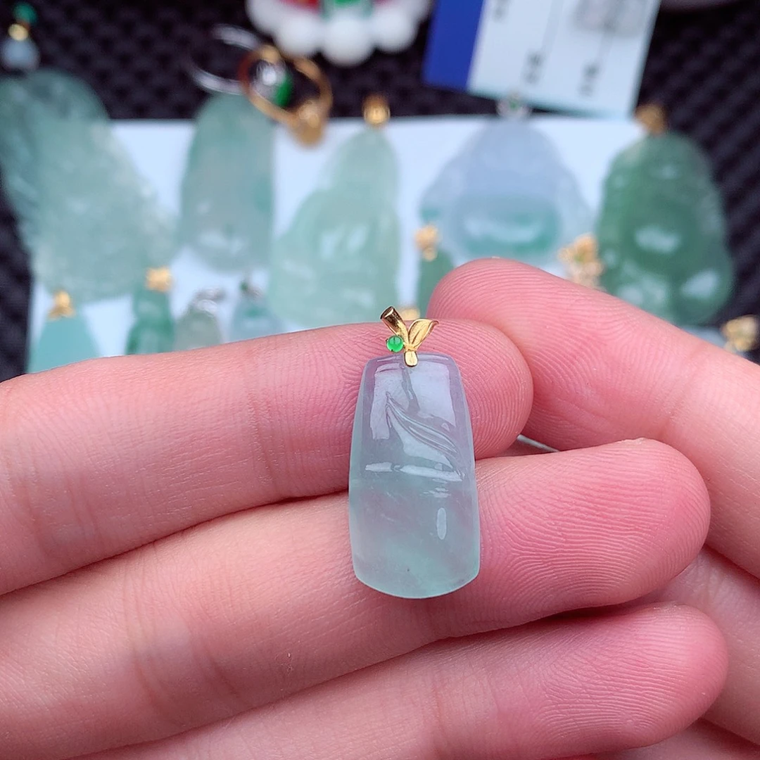 翡翠18K金镶嵌吊坠(不含链)