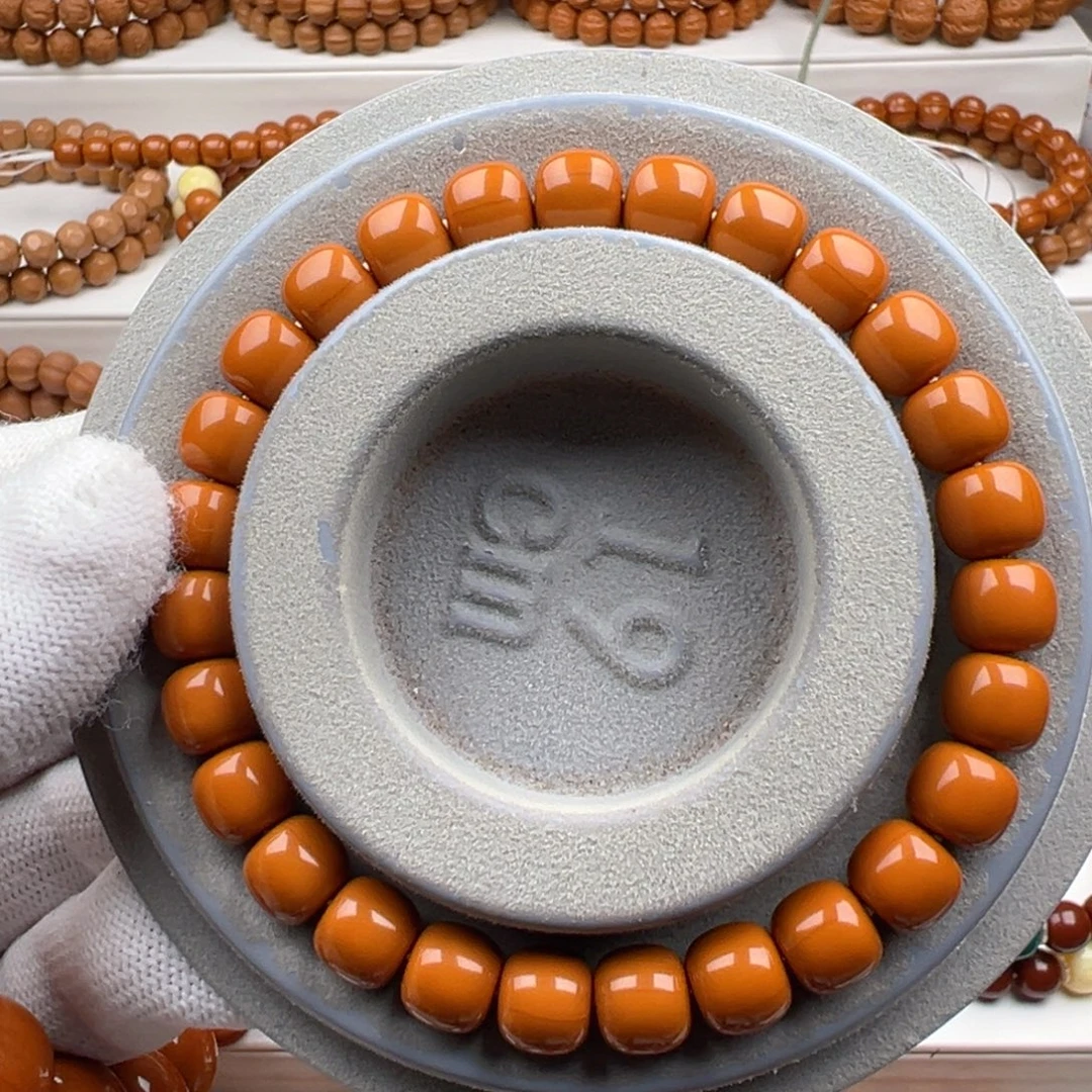 实***）吊坠猴头核桃小老行