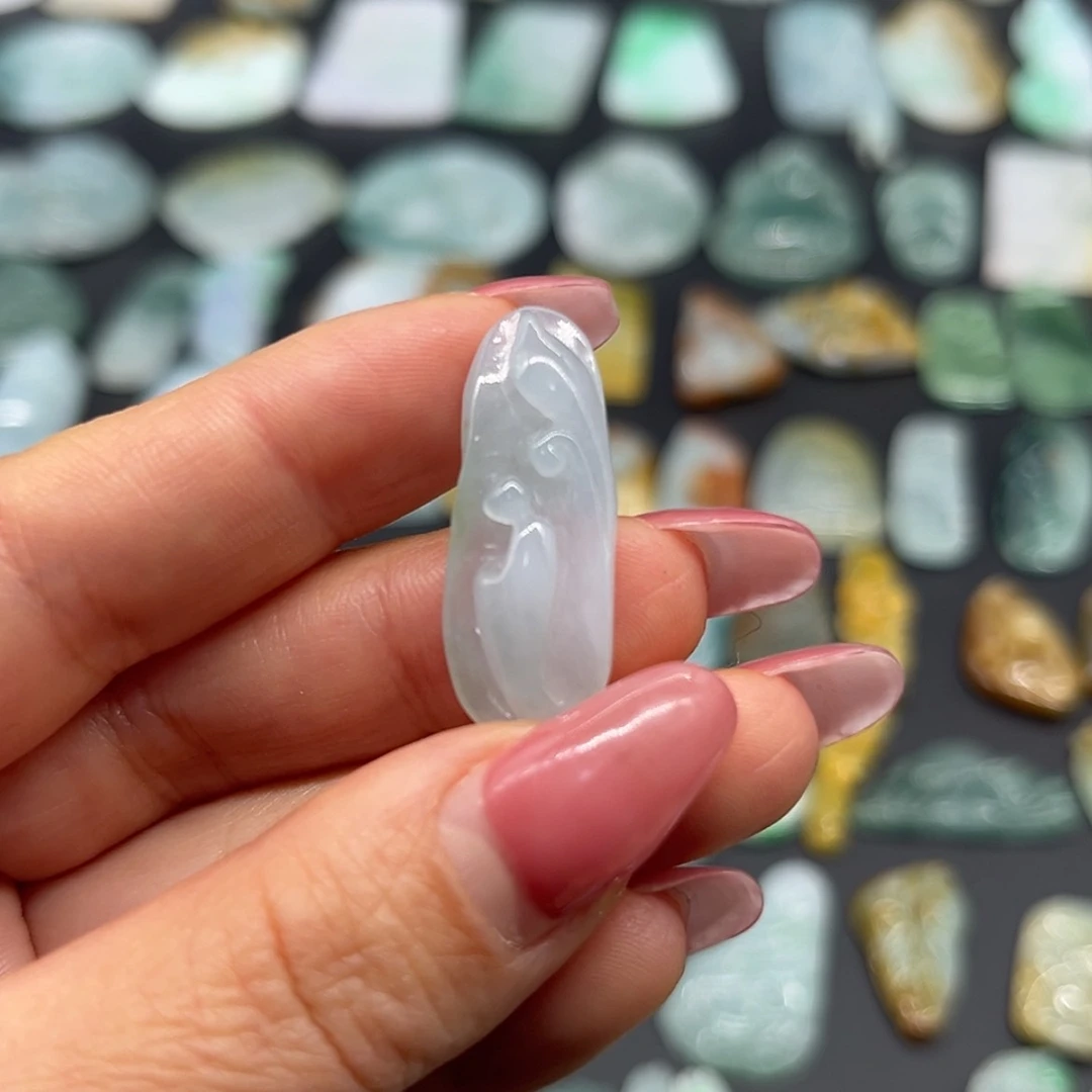 【闪购商品】翡翠颈饰未镶嵌预存