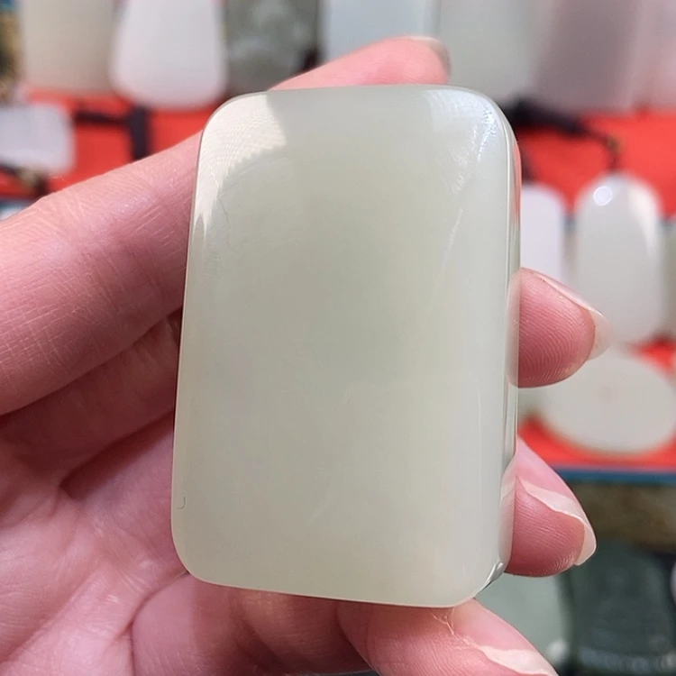 【闪购商品】颈饰未镶嵌和田玉