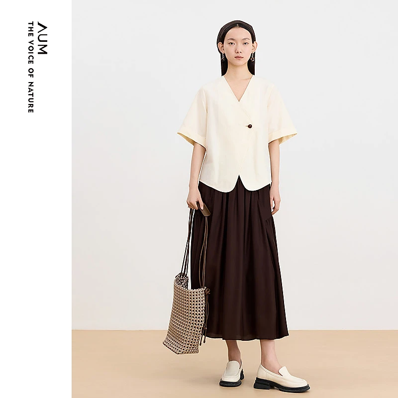 AUM噢姆夏季时尚显瘦短袖通勤百搭简约衬衫M1EG21221