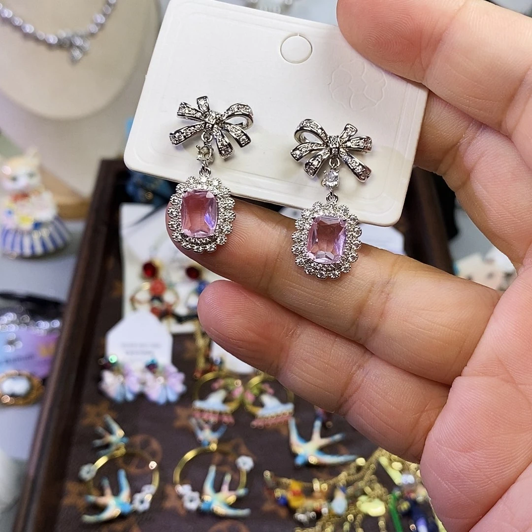 锆石纯铜合金耳钉