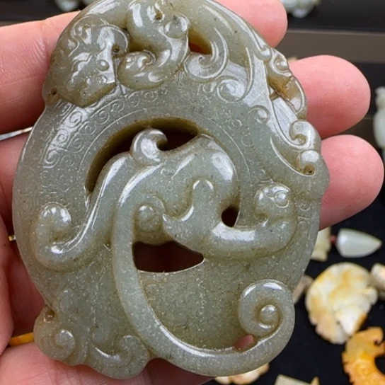 和田玉（糖玉）未镶嵌颈饰