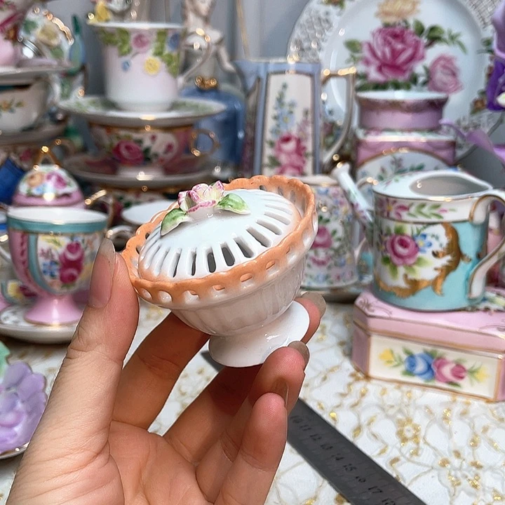 瓷片摆件家居设计中心的设计