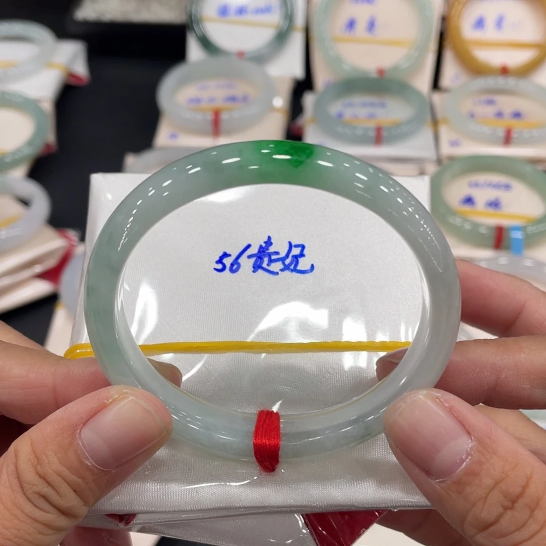 未镶嵌手镯翡翠缅甸翡翠天然翡翠