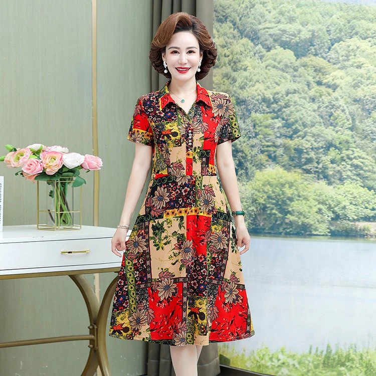 2025夏季新款时尚大码妈妈装显瘦气质碎花洋气方领中长款连衣裙