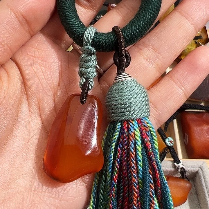 蜜蜡裸石未镶嵌我